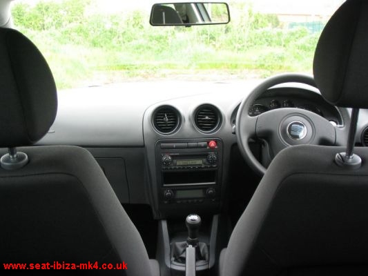 Photo of Seat Ibiza TDI Sport interior